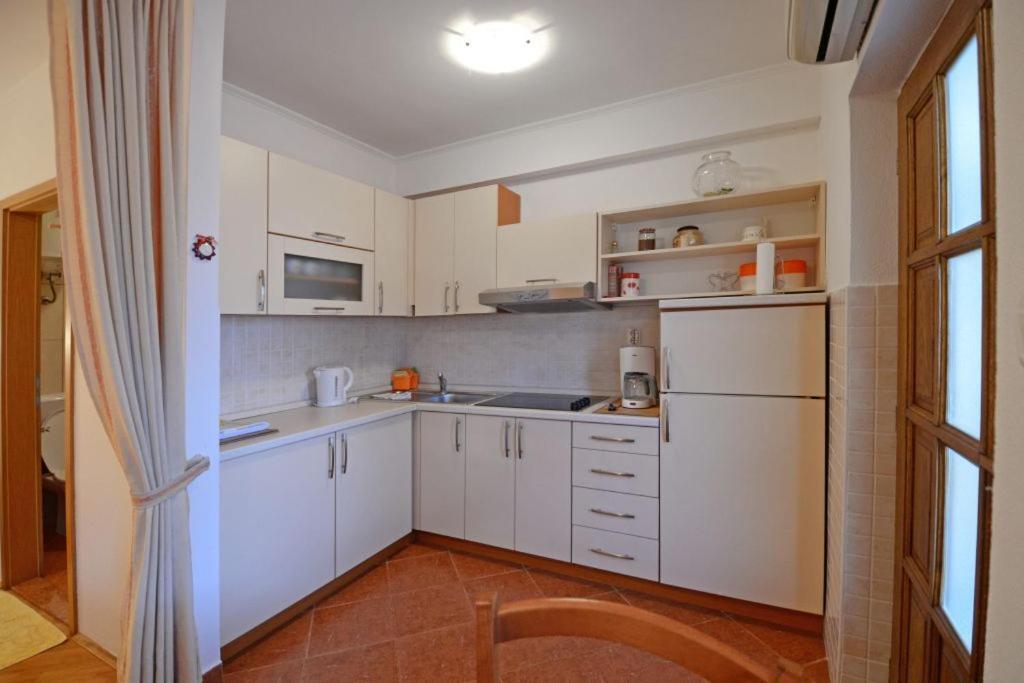 Apartments And Rooms Branka Novigrad Istria Exterior foto